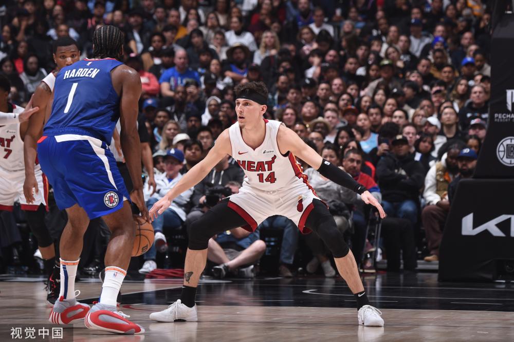 将皮球送入 将皮球送入