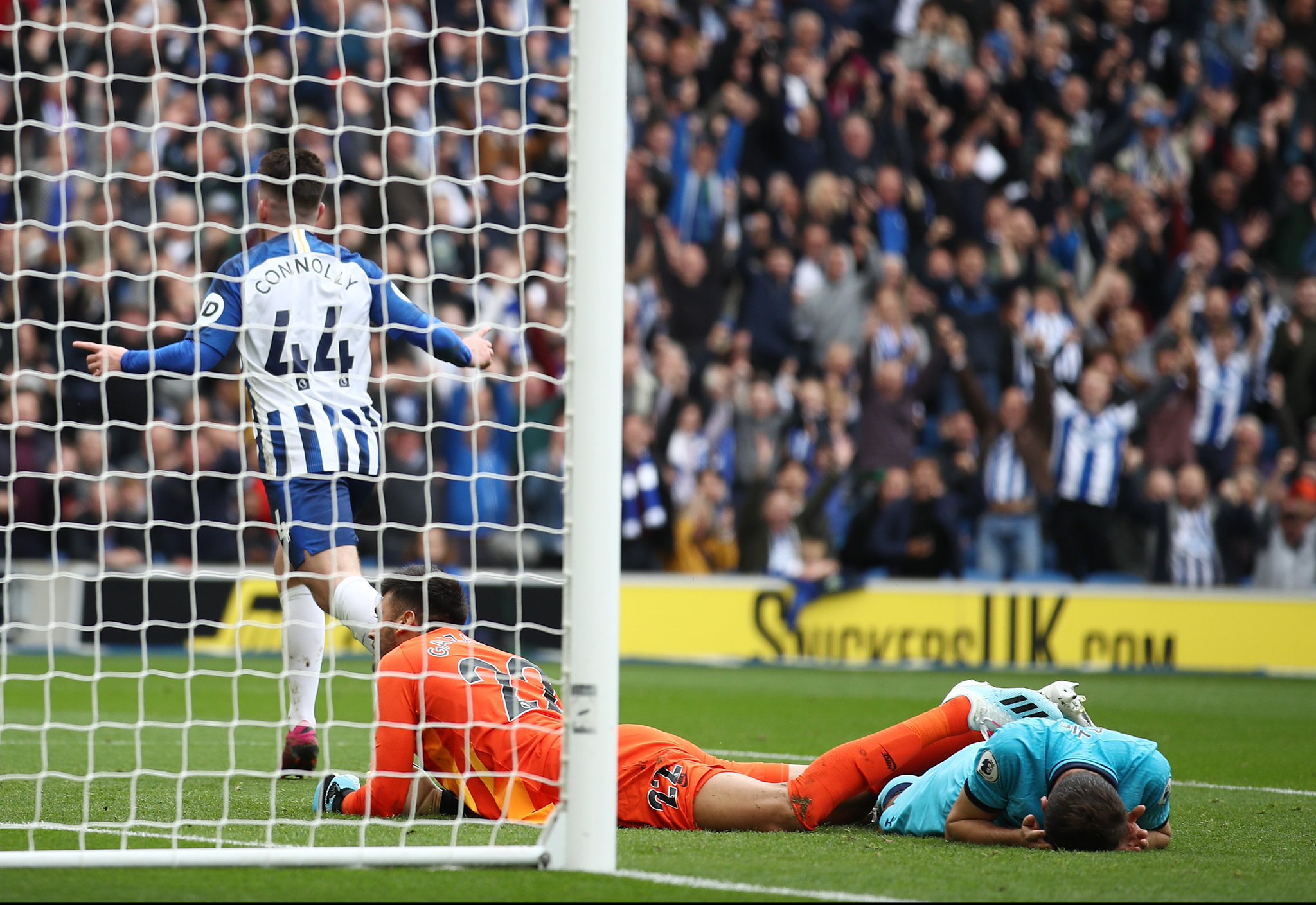 她告诉他 她告诉他