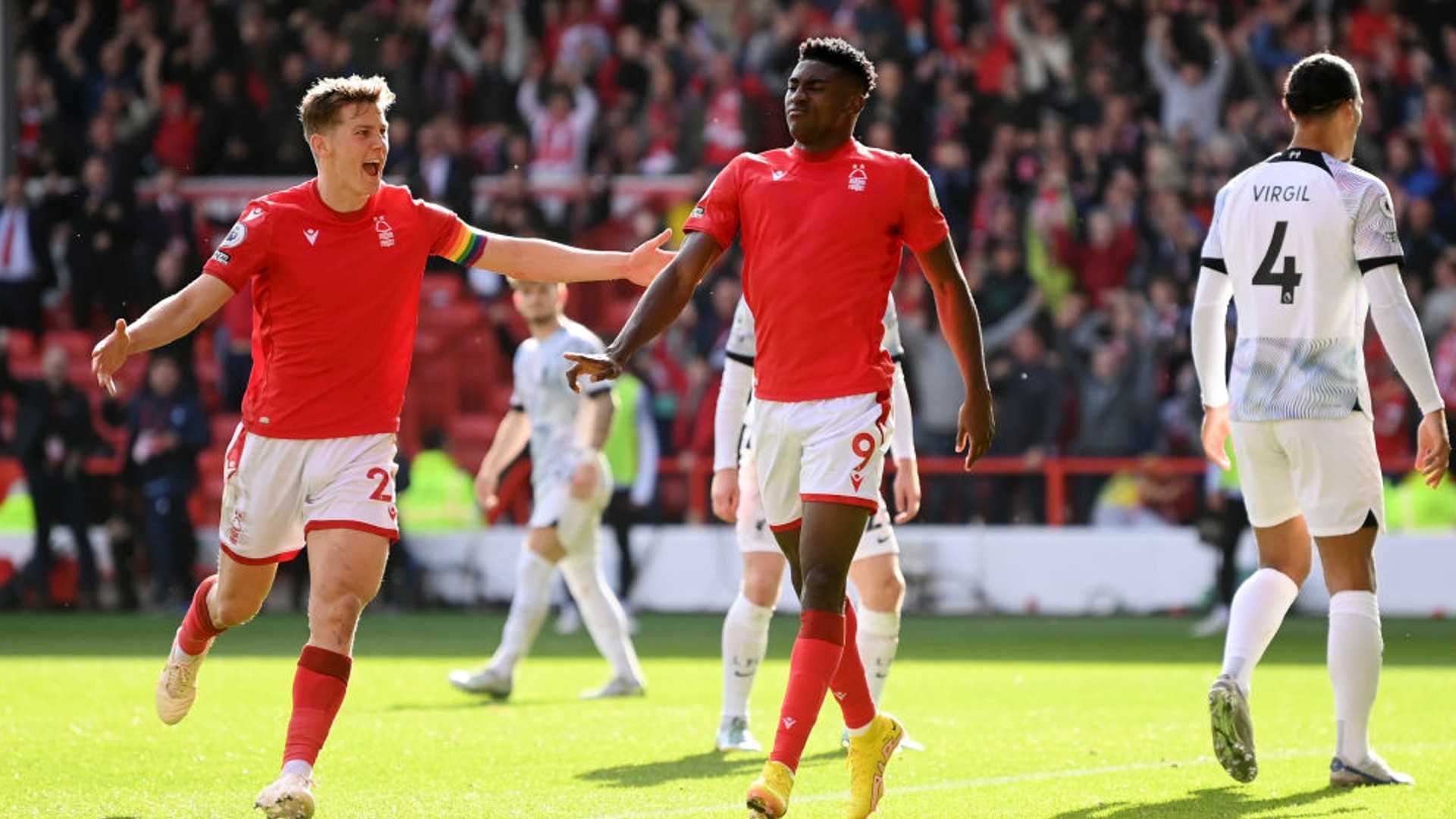 俱乐部的双 俱乐部的双